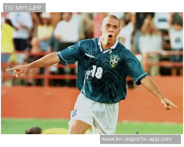 炫彩绿茵巴西球星英姿尽显高清唯美足球壁纸精选 炫彩绿茵巴西球星英姿尽显高清唯美足球壁纸精选